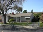$2225 / 2br - ft² - Quiet San Mateo Single Family Home 2br bedroom