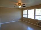 550ft² - LARGE STUDIO APARTMENT WITH ALL UTILITIES INCLUDED (EASTLAND PARK)