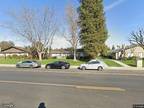HUD Foreclosed - Multifamily (5+ Units) in Bakersfield