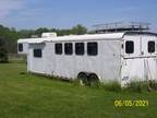 2003 Merhow 4 horse trailer with 12 living quarter
