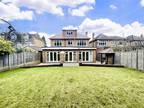 6 bed House (unspecified) in Hadley Wood for rent