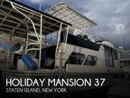 Holiday Mansion 37 Houseboats 1987