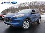 2022 Ford Escape Hybrid SE