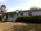 $750 / 3br - 875ft² - Charming 3 BR Home w/Large Fenced Yard and Screened