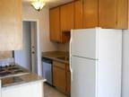 $1595 / 1br - Beautiful View and Private Pool in the San Carlos Hills!