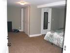 $1000 / 1br - Room with private entrance in Emerald Hills-utilities-laundry-i...