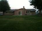 $1290 / 3br - 1500ft² - Quiet Terrace Heights 3 BR Larged Fenced Yard (Yakima-
