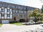 1 br Apartment at 2260 N Summit Ave in , Milwaukee, WI