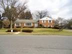 $ / 5br - 3111ft² - Impeccable-Spacious 5BR Brick Ranch/BiLevel Home (20 Kline