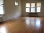 $1200 / 3br - ft² - Loft like floor through 3 bed unit (Albany) (map) 3br