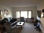 $795 / 1br - Available June 1st--Wauwatosa Village 1br bedroom