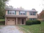 $925 / 3br - ft² - Beautiful 2 Story Home on Quite Cul De Sac (Clarksville