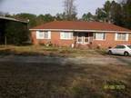$450 / 2br - 900ft² - FANTASTIC DUPLEX IN NORTH COLUMBIA #4021 BALDWIN RD (TWO