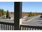 $1590 / 2br - 1300ft² - Luxury Town home with amazing view at Lowry Crescent