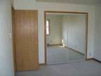 $595 / 2br - Quiet, Immaculate, Remodeled 2 bedroom apt. (South Alpine@16th Av.)