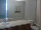 $125 / 1br - bedroom in a pool&jacuzzi 2story house for rent (20min to