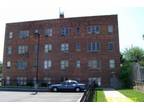 $430 / 1br - Sharp 1 Bedroom- Beautiful Hardwood Floors (Downtown Flint) 1br