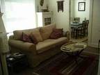 $800 / 1br - Available May 17th, 600 sq. ft. Victorian Style Apartment (11th &