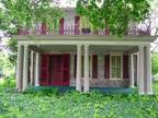 $875 / 4br - One of a kind, award-winning, historical mansion (Decatur IL--North
