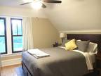 newly renovated 2 bedroom walking distance to everything - Marquette