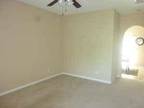 $895 / 2br - **TOWNHOME-ALL APPLIANCES-AMENITIES-GARAGE-CUTE--MUST SEE!!!!**