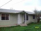 $1200 / 3br - Hopland Home with Bonus Room (13012 McDowell St Hopland) (map) 3br