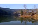 Great Fishing! Spectacular Mountain Views! The Holly Berry Cabin!