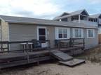 $800 / 3br - 4bdr 2bth on the water (Kure Beach) 3br bedroom