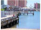 Imperial Point/Largo 1 bdrm, 1.5 bath/htd pool/fishing dock on bay