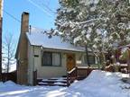 3 Bedroom 2 Bath Cabin Walk to Village and Snow Play!