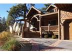 Amazing 4 Bedroom 3.5 Bath Cabin in Big Bear Lake.