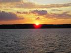 Traverse City COTAGE on Beautiful Lake Leelanau Sleeps upto 6