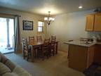 $125 / 3br - 1100ft² - Wildwood townhome, hot tub, sleeps 8