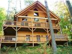 $150 / 4br - 2400ft² - 7/24-7/27 Log Cabin with View - Hot Tub, 60 Inch TV