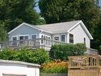 $109 / 2br - Fall/Winter Mid Week Special (Cape Vincent, NY) 2br bedroom