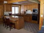 $145 / 4br - 2800ft² - Lakeside Log Home, sleeps 10, snowmobiliers - lots of