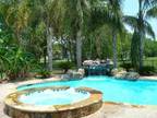 $289 / 5br - Luxury Vacation Home Rental with Pool/Hottub (Houston) 5br bedroom