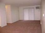 $640 / 1br - 1 Bedroom with lots of Closet Space (Wenatchee) (map) 1br bedroom