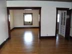 $760 / 2br - ALL WOOD FLOORS! BALCONY! DINING ROOM!TALL CEILINGS! BIG ROOMS!