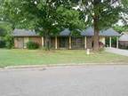 Well maintaned 3bdrm, 2 ba with all hardwood floors (Southaven - Carriage Hills