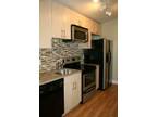 $2430 / 2br - Beautiful, completely renovated, top floor unit