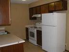 $594 / 2br - Satellite included 120 Channels (1800 Knox) 2br bedroom
