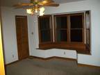 $1275 / 4br - ft² - 2 LEVEL LAKE FRONT HOME (RUTHER GLEN,VA) 4br bedroom