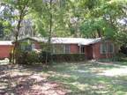 $800 / 2br - 1400ft² - 1 bath Brick Home *** within 1 mile to UF *** ( NW 13th