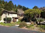 $ / 2br - ft² - 2 Bdrm, 1.5 Bath Townhouse In Sunny Park Pacifica 2br bedroom