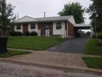 $725 / 3br - ft² - 3 bedroom home with fenced yard (Lexington) 3br bedroom