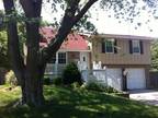 $1500 / 4br - 1300ft² - 4 bedroom Darling Updated Olathe Home...