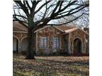 $1295 / 3br - 2721 S. 3rd (Baylor) 3br bedroom