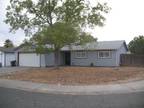 $1200 / 3br - Nice 4 bed 2 bath home! (Sacramento - Gerber - Power Inn) 3br