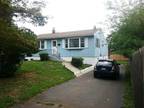 $1395 / 3br - RANCH HOUSE~ PETS OK !~~~Close to the Green, Beaches, Hiways